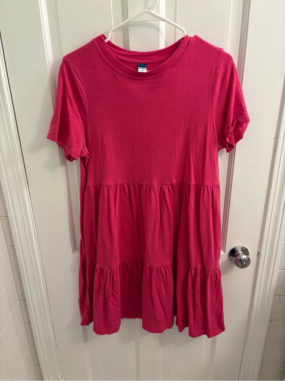 Old Navy Hot Pink Tiered Short-Sleeve Dress